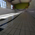 Bassin de la piscine vide